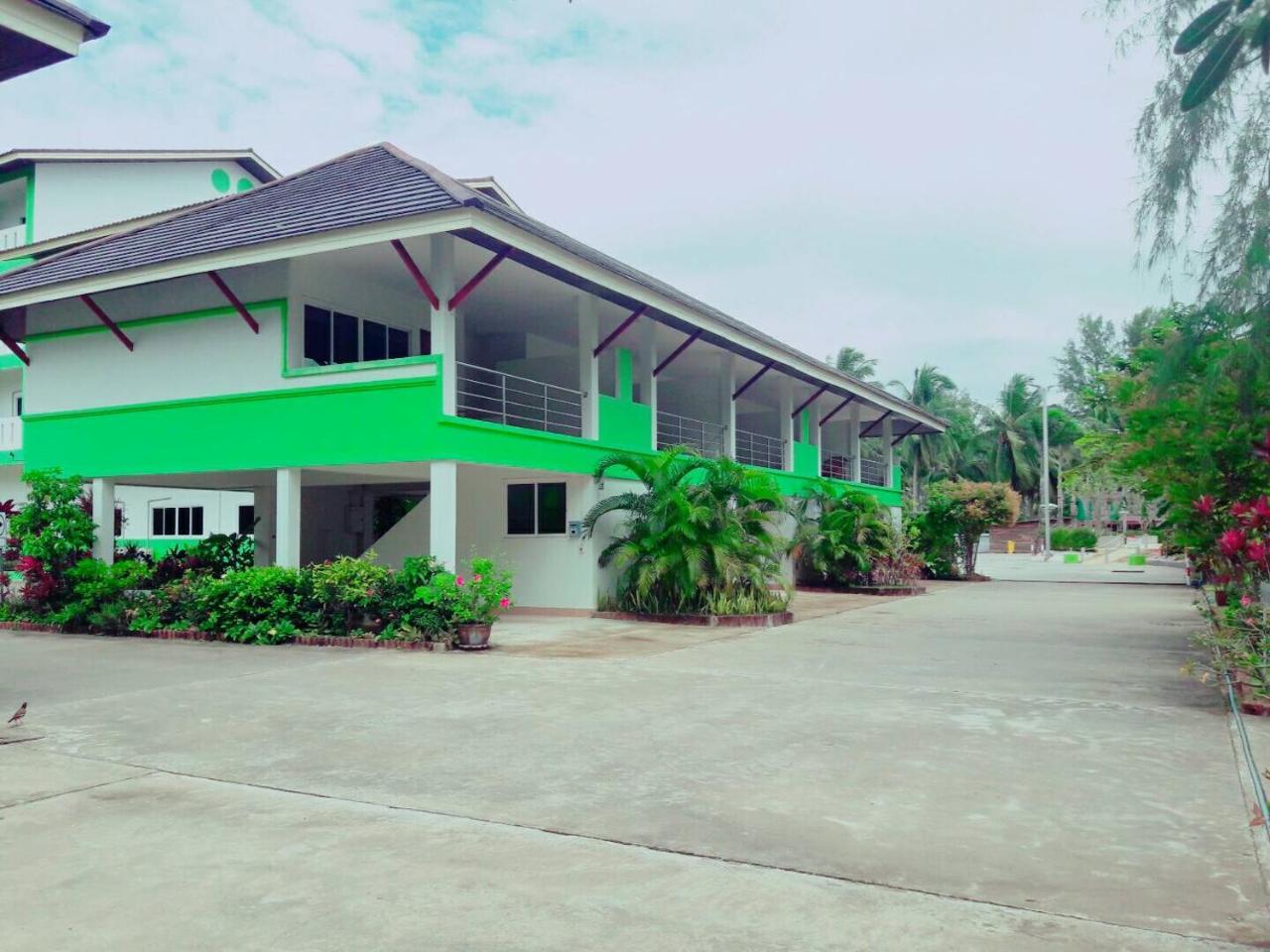 Had Lamae Resort Ban Pak Nam Lamae Exterior foto